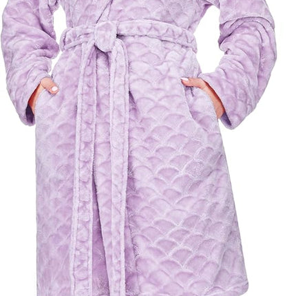Women’s plush fleece kimono robe with pockets in light pink, knee-length cozy bathrobe