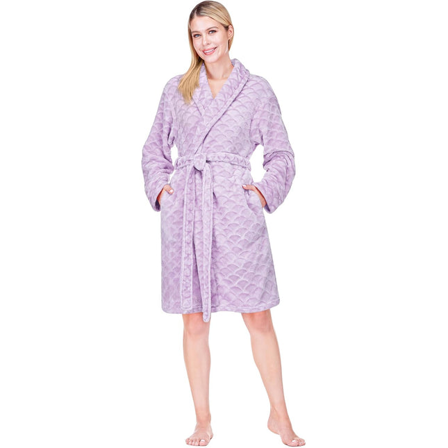 Women’s plush fleece kimono robe with pockets in light pink, knee-length cozy bathrobe