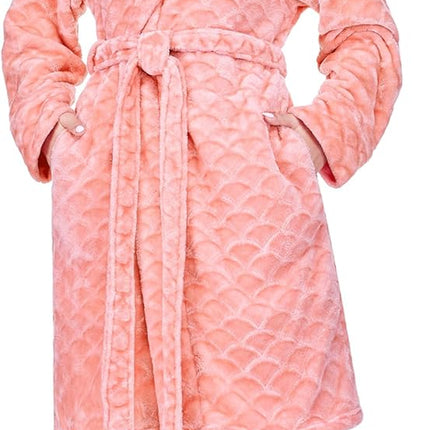 Women’s plush fleece kimono robe with pockets in light pink, knee-length cozy bathrobe