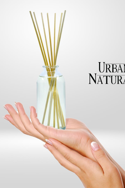 Crisp White Linen Reed Diffuser Gift Set | with Citrus, Ozone, Ylang-Ylang, Lili