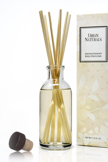 Crisp White Linen Reed Diffuser Gift Set | with Citrus, Ozone, Ylang-Ylang, Lili