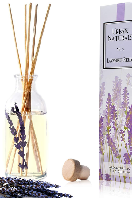 Crisp White Linen Reed Diffuser Gift Set | with Citrus, Ozone, Ylang-Ylang, Lili