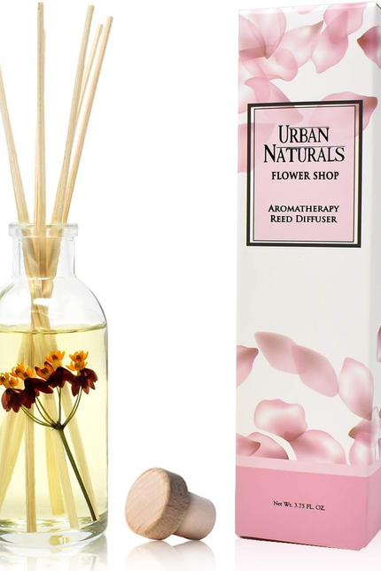 Crisp White Linen Reed Diffuser Gift Set | with Citrus, Ozone, Ylang-Ylang, Lili
