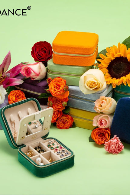 Plush Velvet Travel Jewelry Case Organizer, Small Travel Jewelry Box,Portable Je