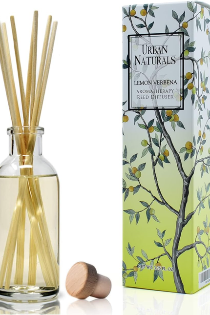 Crisp White Linen Reed Diffuser Gift Set | with Citrus, Ozone, Ylang-Ylang, Lili