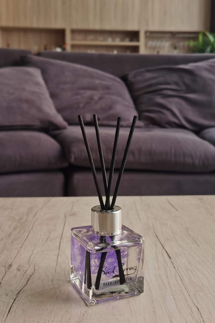 Reed Diffuser Set with Sticks Lavender Aromatherapy Oil Scent Diffuser for Home 