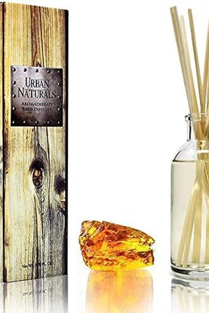 Crisp White Linen Reed Diffuser Gift Set | with Citrus, Ozone, Ylang-Ylang, Lili