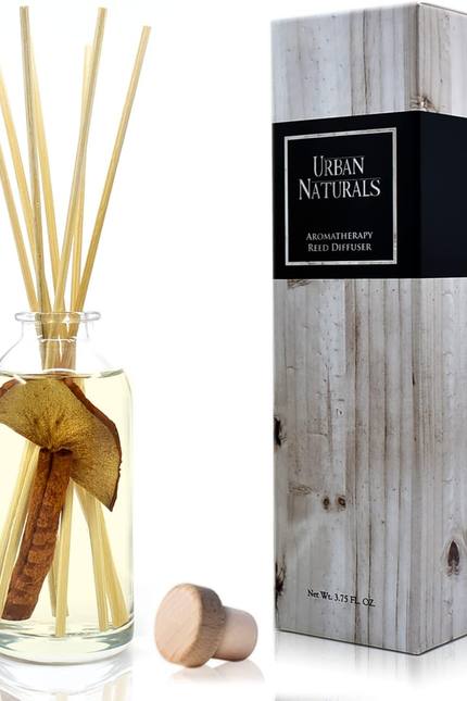 Crisp White Linen Reed Diffuser Gift Set | with Citrus, Ozone, Ylang-Ylang, Lili