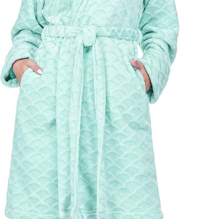 Women’s plush fleece kimono robe with pockets in light pink, knee-length cozy bathrobe