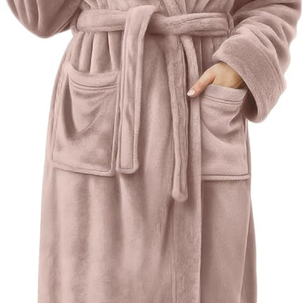 Cozy women’s lounge bath robe made from plush fleece fabric